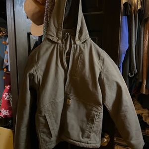 Women’s full swing carharrt jacket